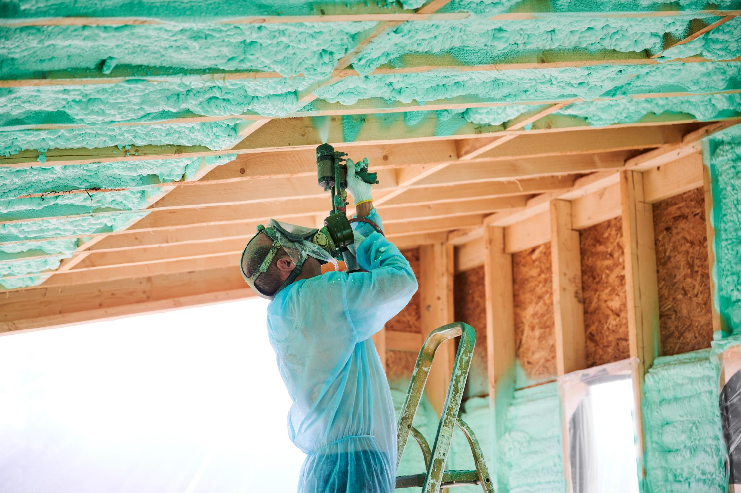 10139 spray foam roofing benefits for sustainable energy-efficient homes